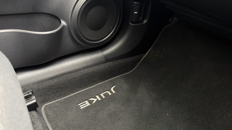 Nissan Juke 1.0 DiG-T Acenta Premium 5dr Petrol Hatchback